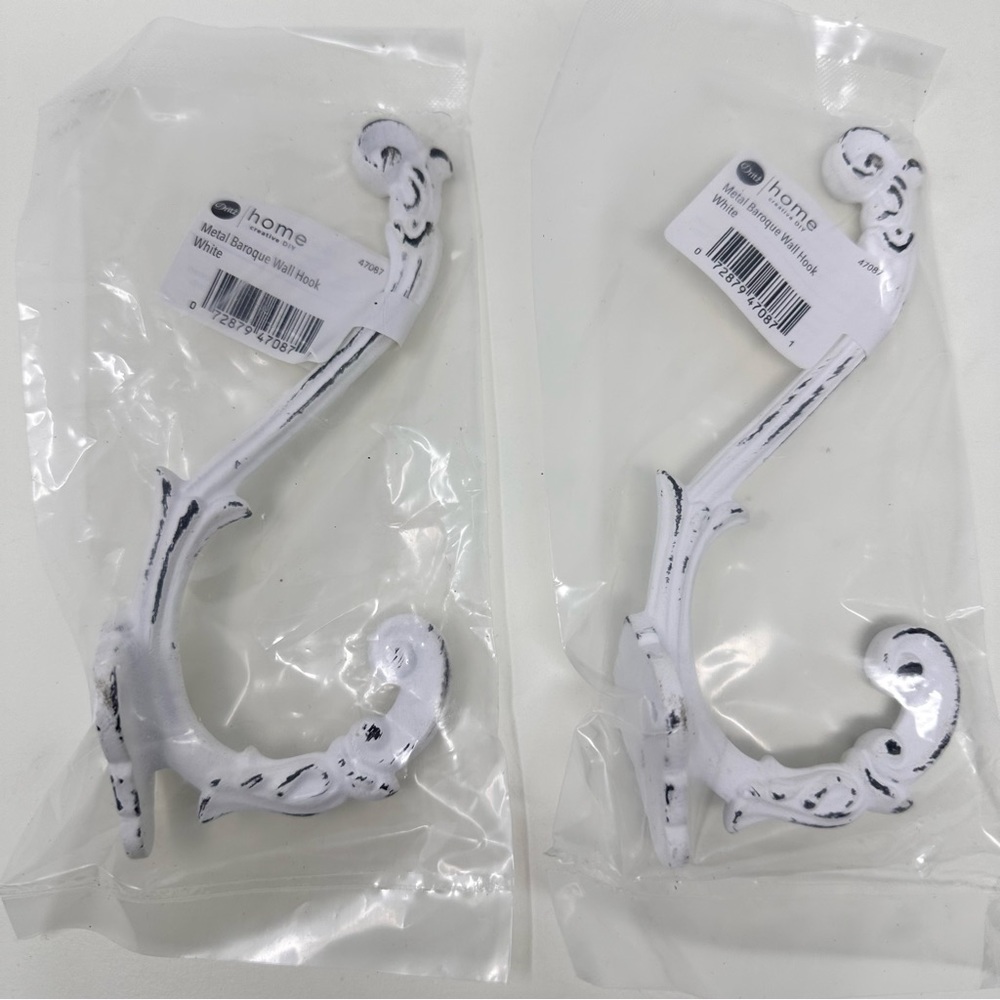 Dritz Home NWT Metal Baroque Wall Hook White Set of 2